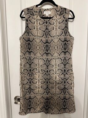 Jessica Simpson Beige and Black Snake-Print Shift Dress